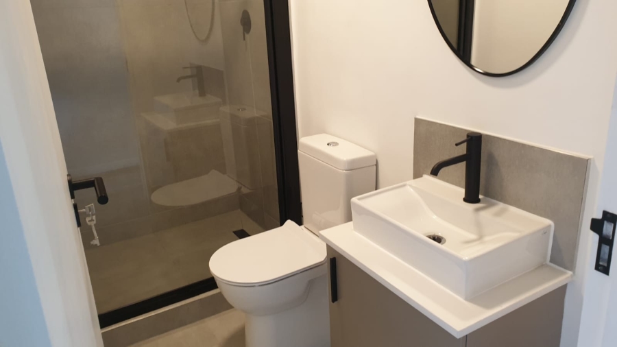 1 Bedroom Property for Sale in Table View Western Cape
